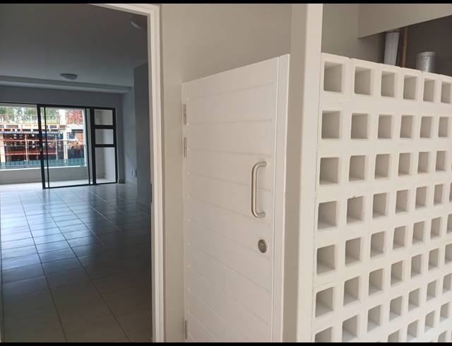 2 BEDROOM APARTMENT TO LET IN EMBERTON ESTATE